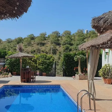 La Loma Chalet *