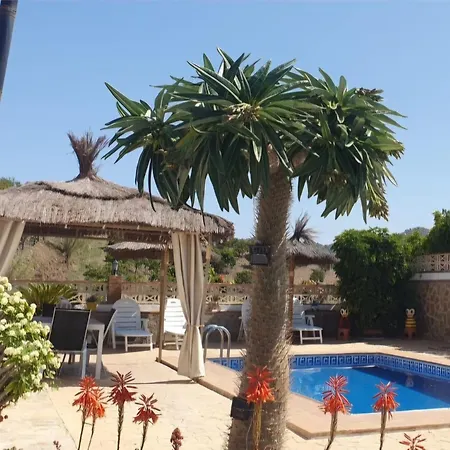 La Loma Chalet *
